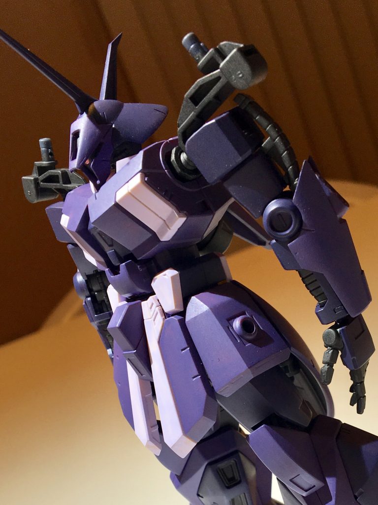 面出し&尖らせ。胸はイイ感じになりました。