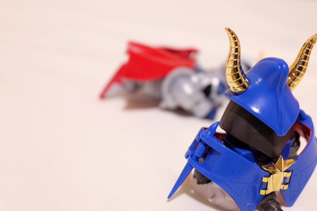 ???:フフフ…コイツは使えそうだな…