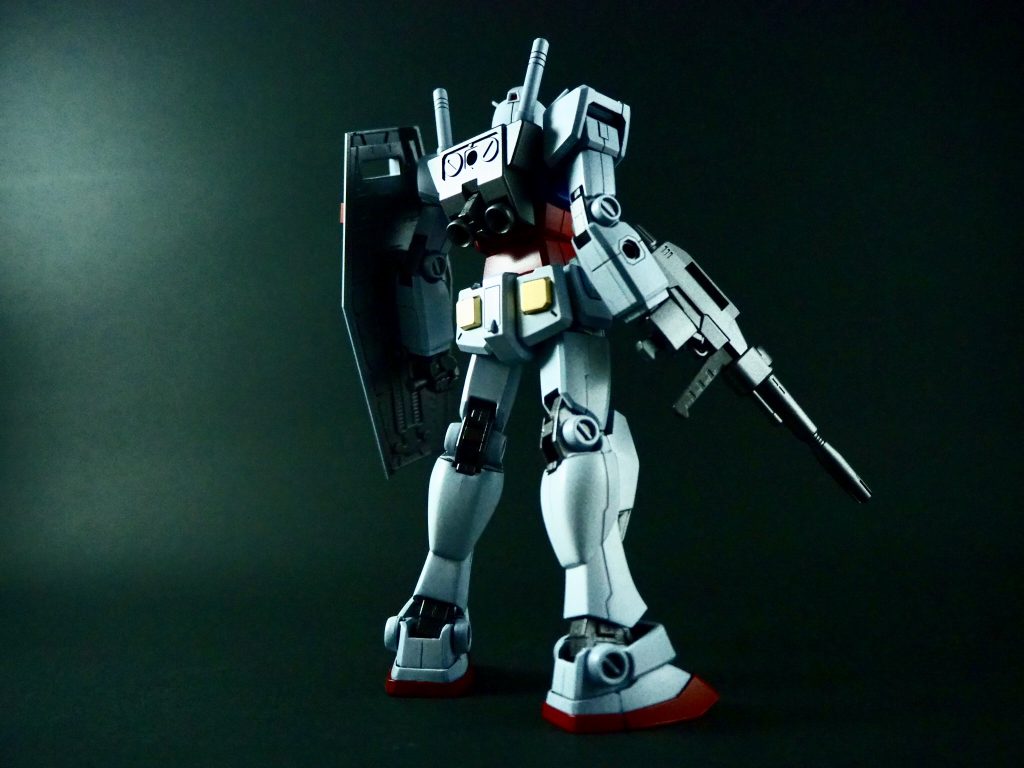 よみがえるガンダム–3枚目/制作者：ヤマクロス