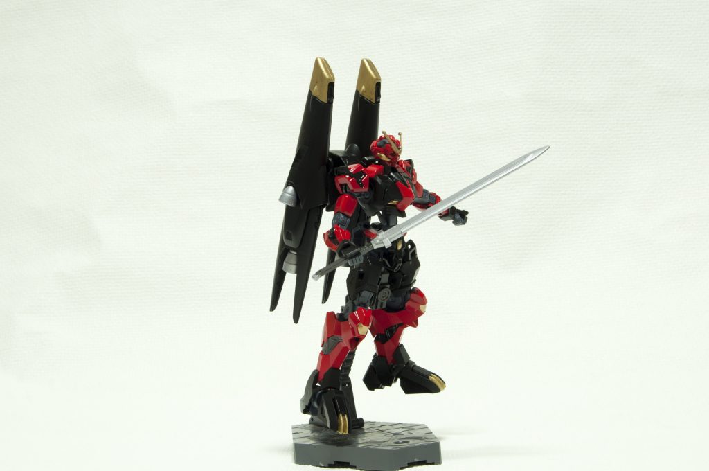 キマリスのブースター背負ってソード持ってます。