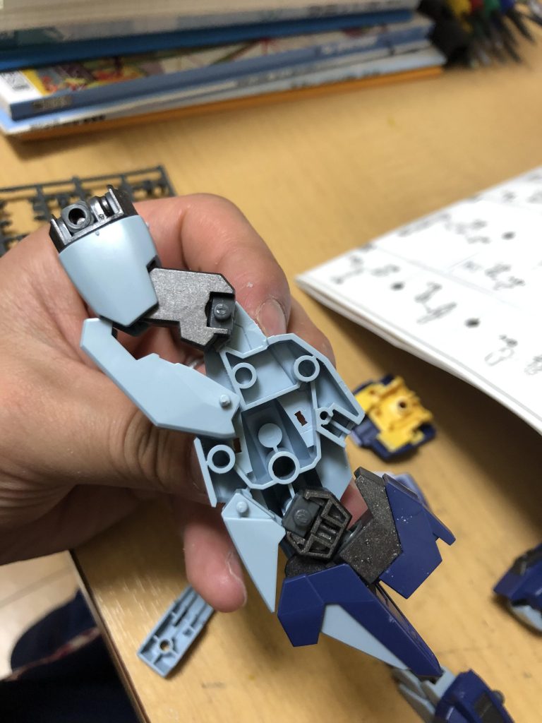 おまけ
脚の可動ギミックです。
参考までに。(´ω`;)