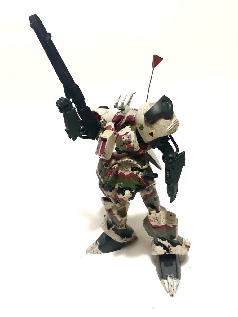 カモフラージュネット取り外し。
フラッグの着いた本機は指揮官仕様です。