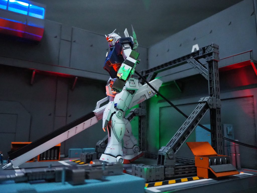 『起動』–7枚目/制作者：ヤマクロス