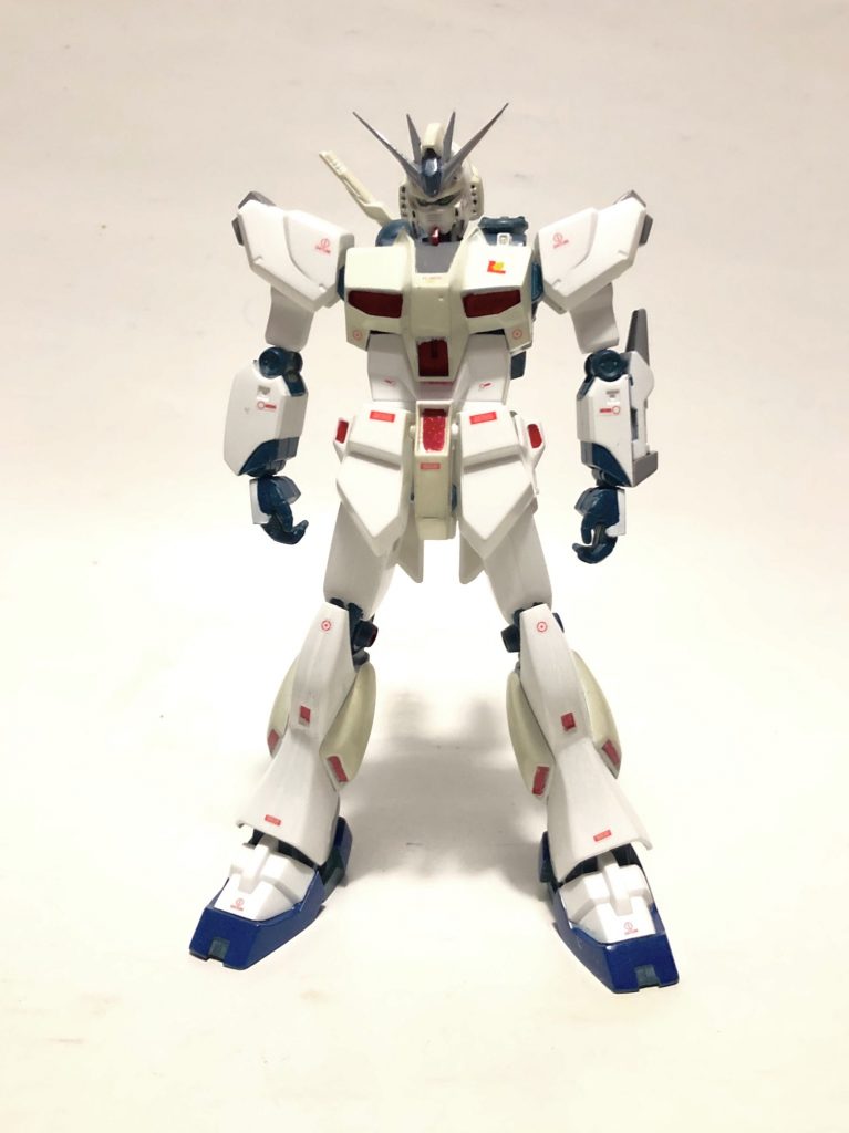 衝撃的な劇場予告版のνガンダムは勝手に試作機でサイコフレームも装備していない体で作りました。

いや～あの劇中に流れないカットのνガンダムに痺れたのを思い出して作ったけど、だいぶユニコーンやナラティブに引っ張られましたww