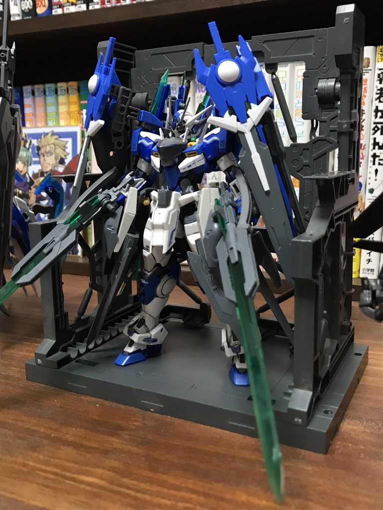 作業工程を全く撮っていなかったので進化前のエクシリアの写真ですいせん(--;)
前回のエクシリアは全体剣で覆われておりフルアーマーとも言う感じで実用してましてました。