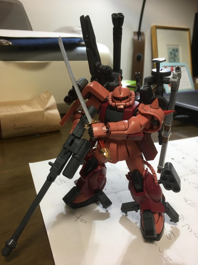 近接格闘武器は日本刀！どんなに装甲が硬いモビルスーツでも一刀両断！