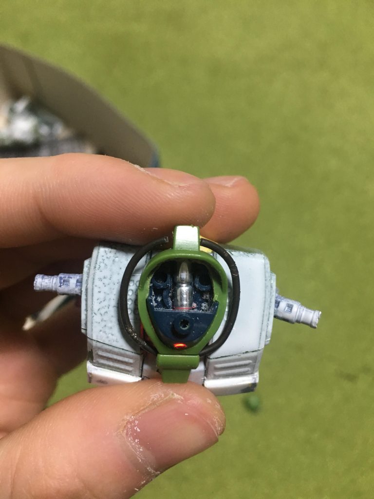 ミニライト仕込んでます！