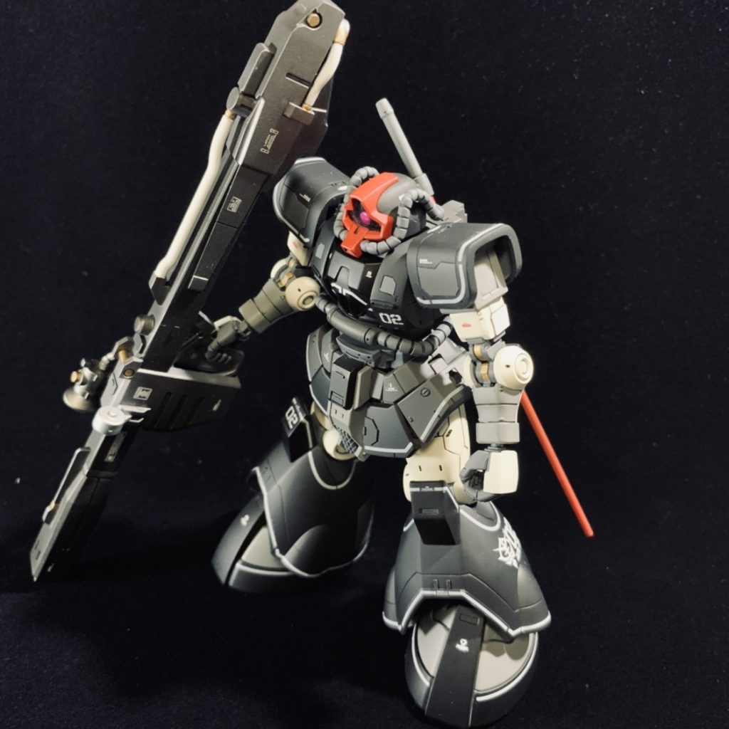 わかりにくいですが、肩上部にもディテールを加えております。