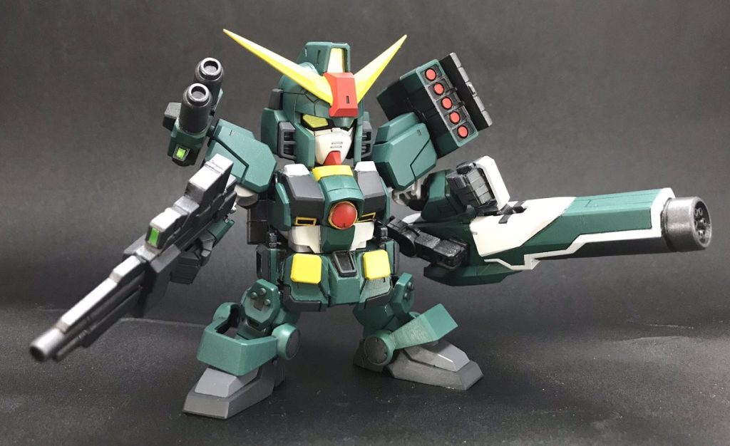 武装展開状態。ガトリング構えさせる関係で左腕のみCSフレームに差し替えてます。