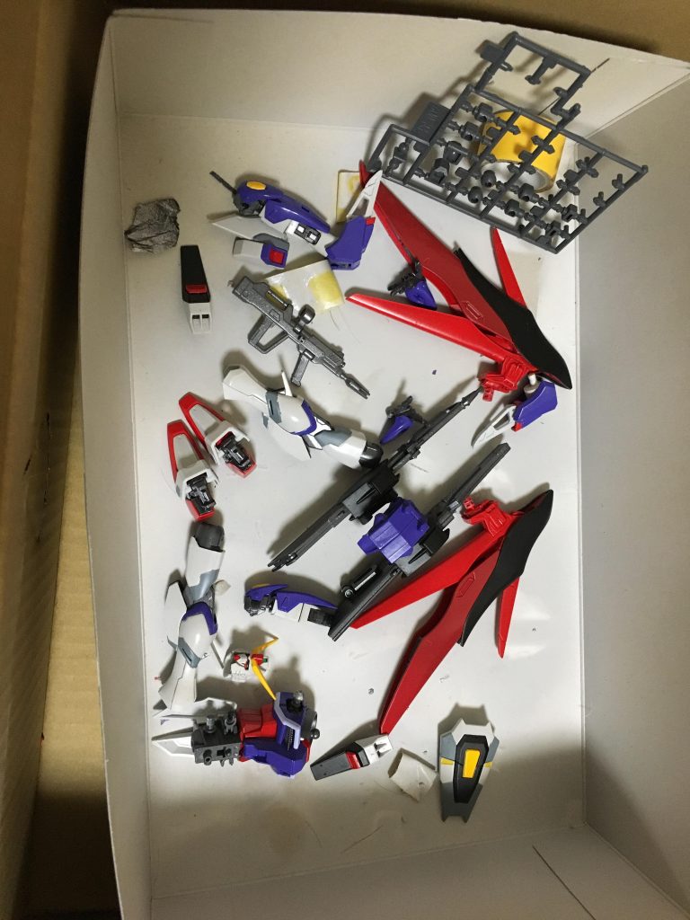 パーツ組み立て。