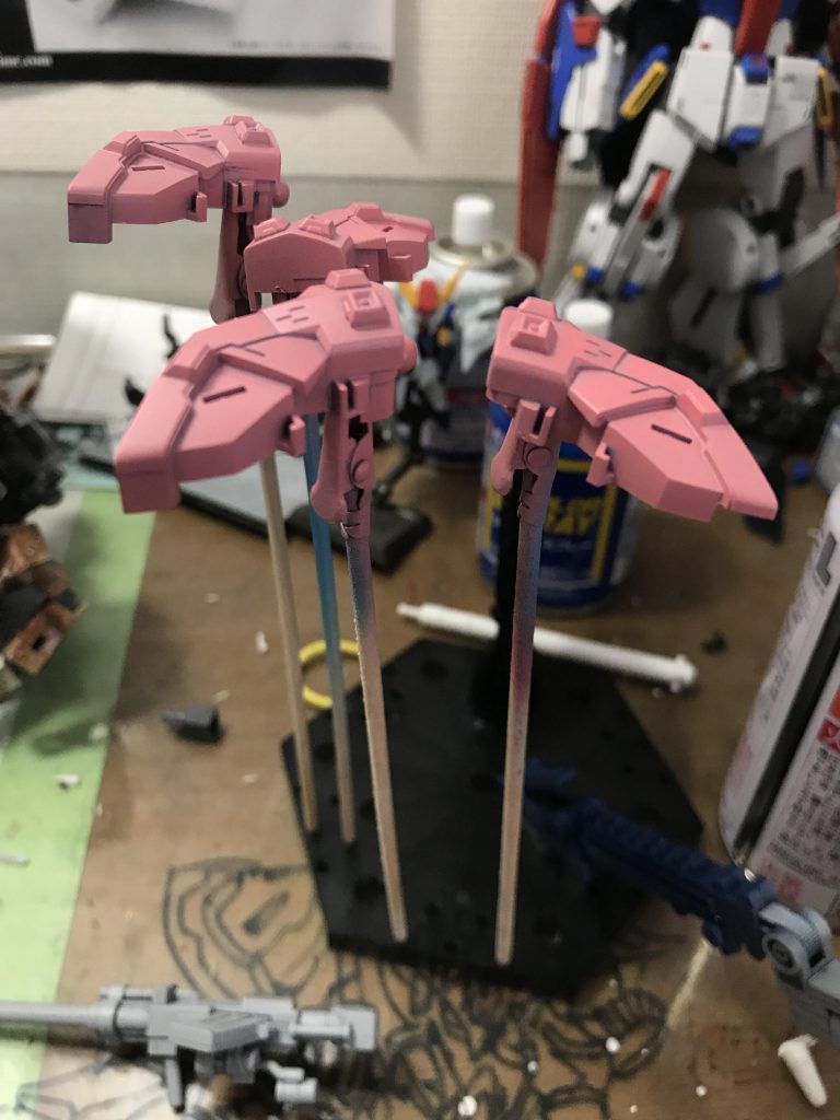 まず切り出し→ヤスって中性洗剤で洗う→完全に乾燥してからピンクサフを吹きました!