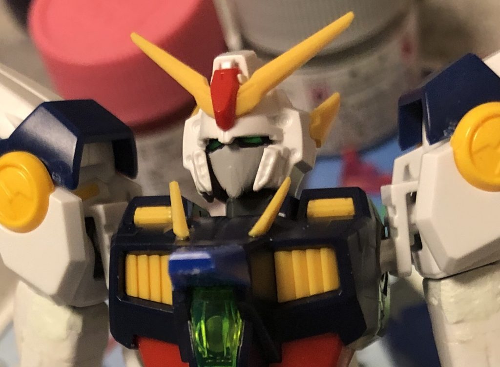 フェイスを削りマスクタイプに、ツノや頬も削りだいぶ印象が変わったと思います