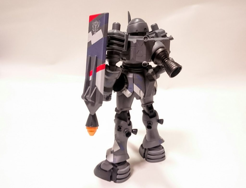 マスキングはテキトーにやったのでシールドとかごちゃごちゃになっちゃいました。