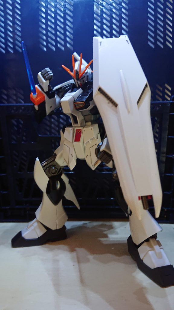 その結果ユニコーンのビームトンファーのようなジムスナカスのサーベルボックスのような使い方ができるようになりました
ユニコーンにも繋がるいい発想だと思いついたときは自画自賛しました