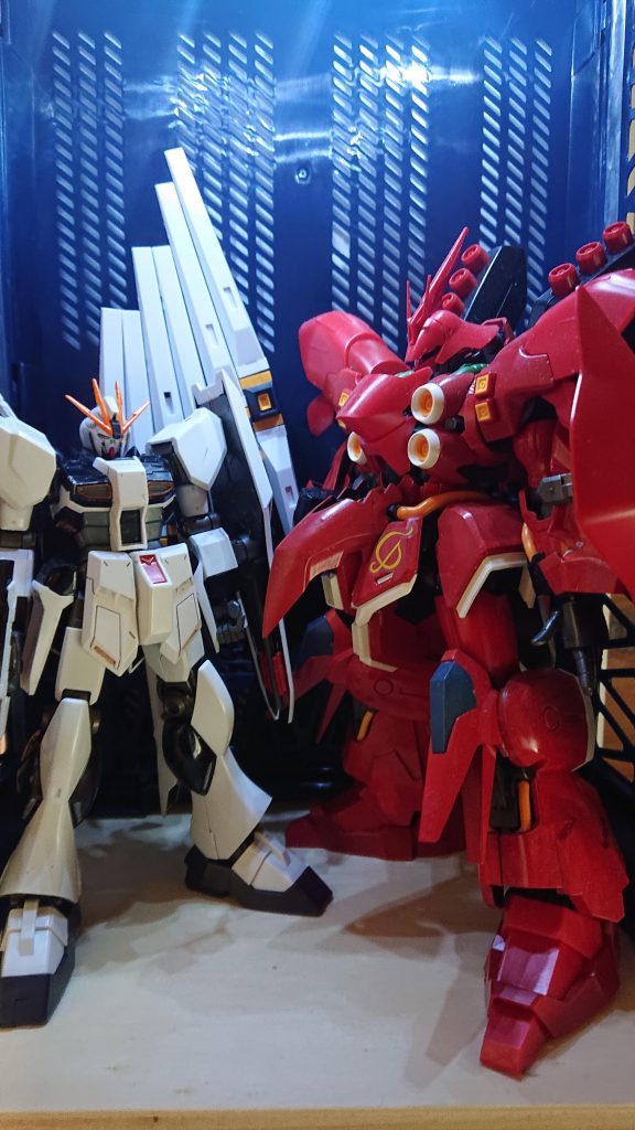 過去作「サザビー」(https://gumpla.jp/hg/121745)と
殴り合いさせたかった
連邦チームに参戦いたします
質問等あればコメントいただければなるべく回答します
ありがとうございました