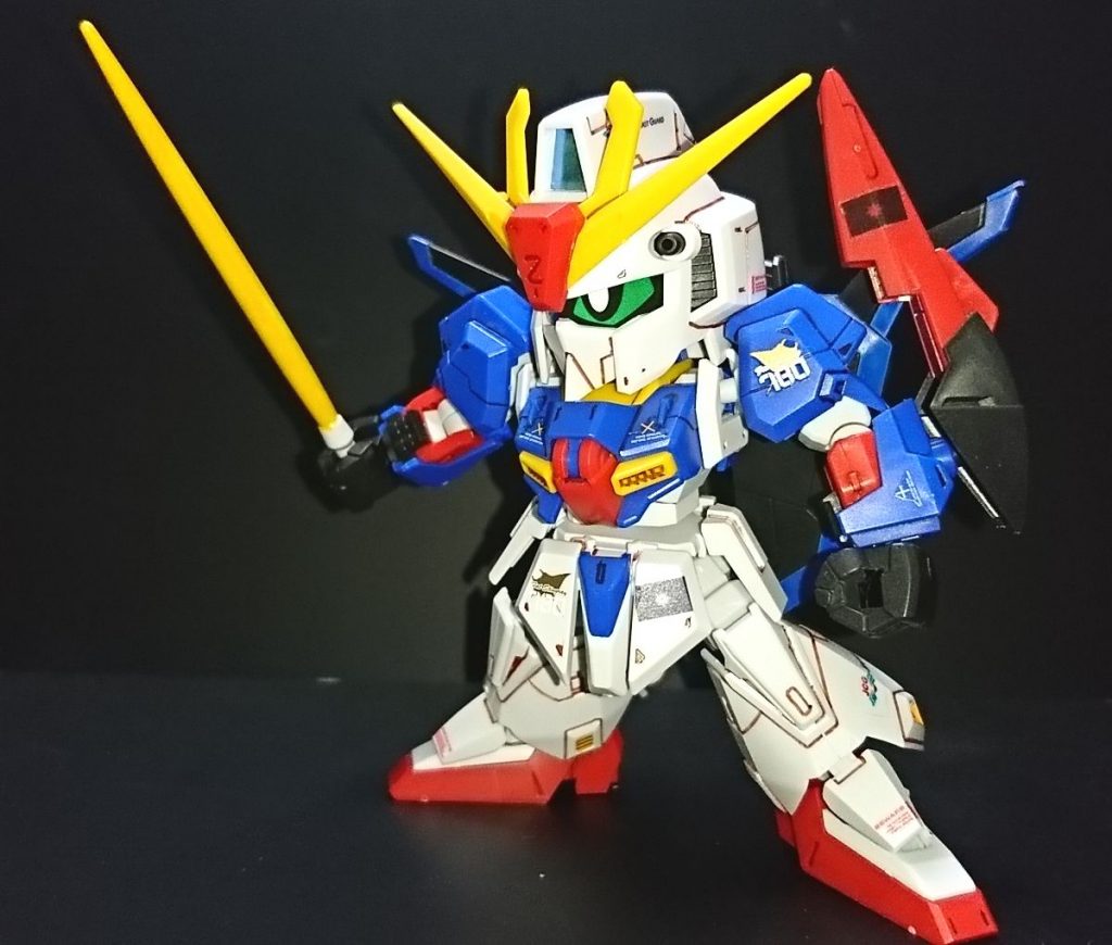 アクションポーズ2, ビームサーベルはイエローへ変更