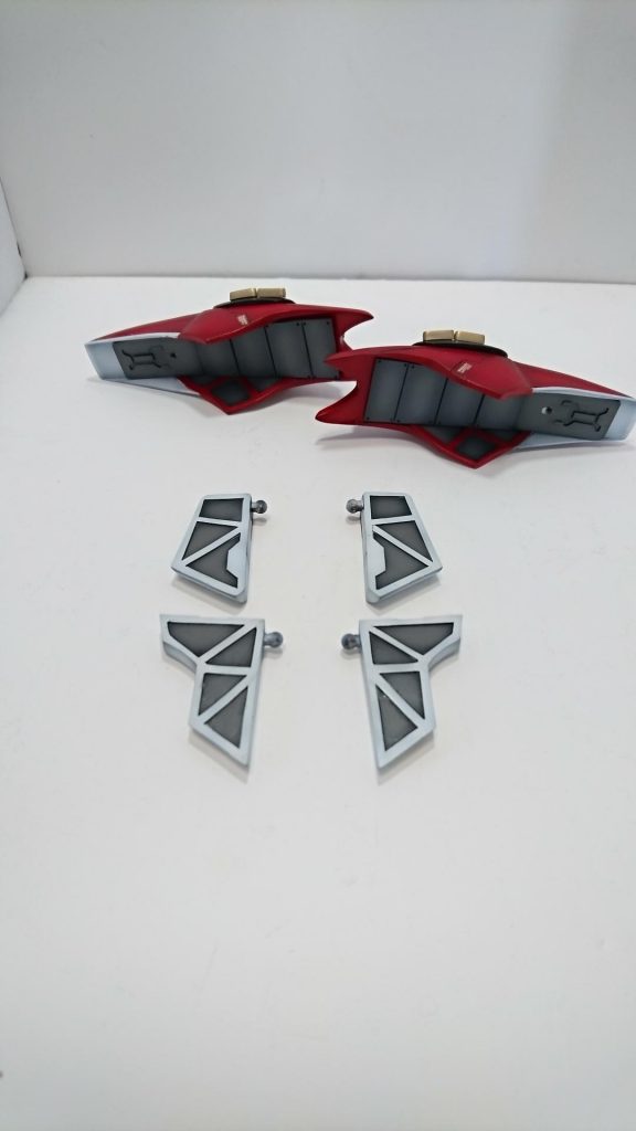 アーマー裏も簡単に製作してます。