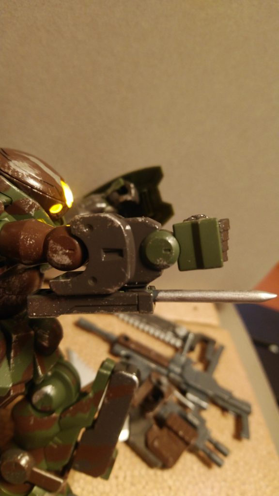 余剰パーツとランナーでオリジナル武器パイルバンカーを制作してみました。