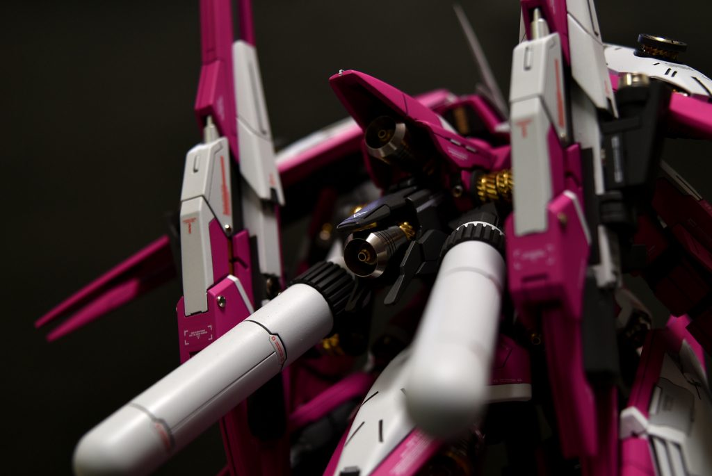 プロペラントタンクを追加。(コトブキヤ製)