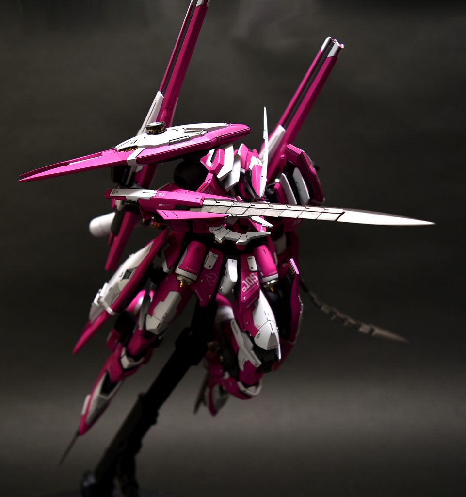 パーツが干渉するのであまり動きませんw