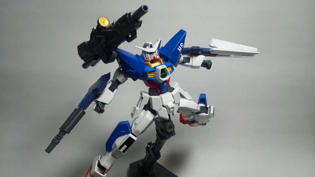 トライアルガンナージャケット
通称、TGJは大多数の殲滅を目的としたジャケットシステムの一つである。

ツインシールドライフル
右腕に装着、連射力を向上

ハイパーシールドライフル
左腕に装着、威力と射撃精度を上げて、ビームサーベルも展開できる

ハイパードッズランチャー
背部に装備
アサルトジャケットに装備していたドッズランチャーを強化したもの