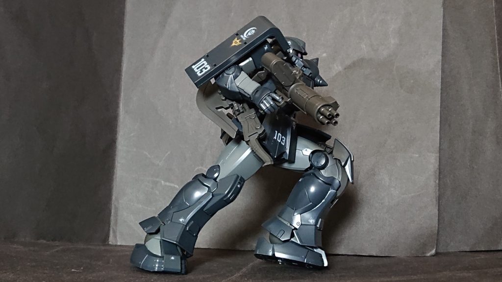 接地性が良く、支えなしでこのポーズができます。フィールドモーター凄い!。