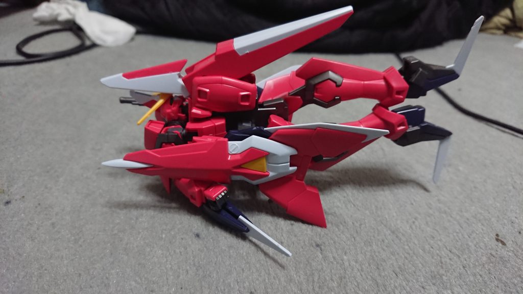 後発のフォビドゥンブルーと同じく、水圧による操縦士への危険性があるため、攻撃前に機体が御陀仏になってしまう。