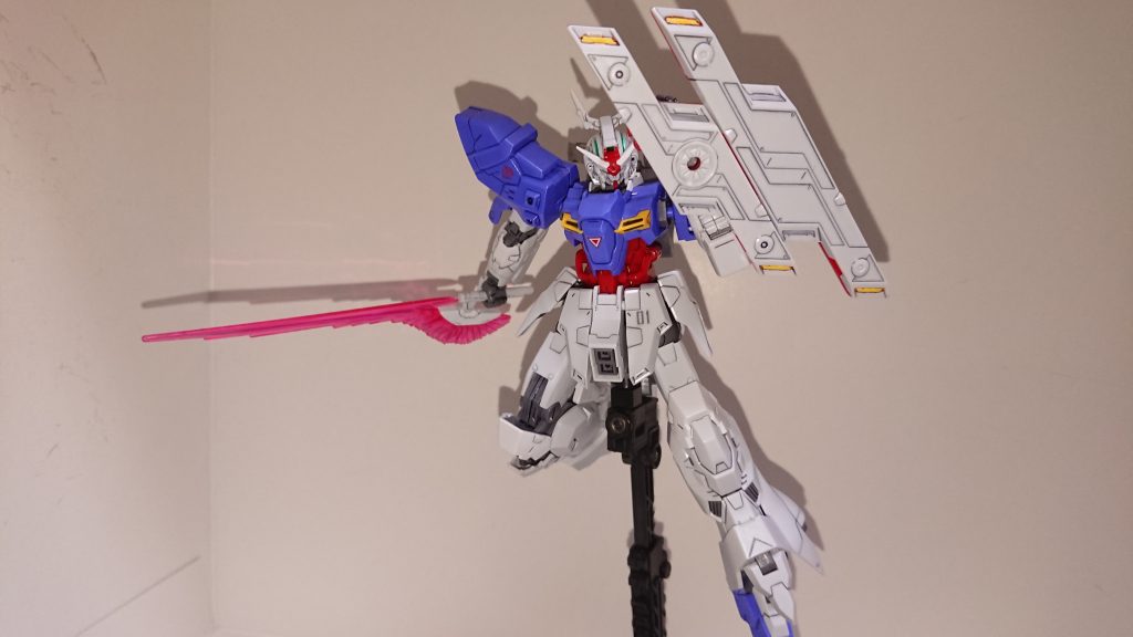 ムーンガンダム–3枚目/制作者：Kazu