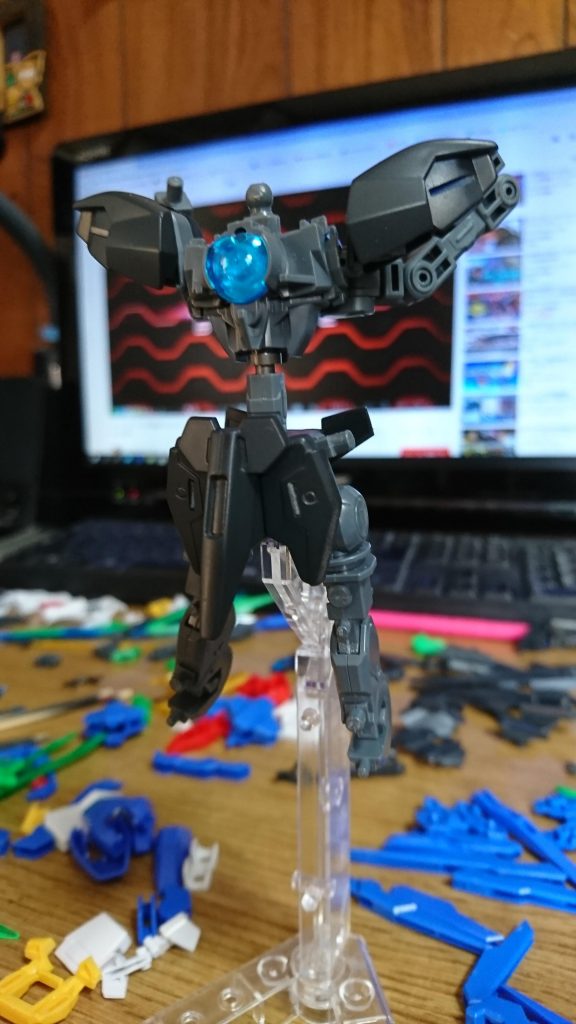 ダブルオークアンタのフレームをほぼそのまま使用。