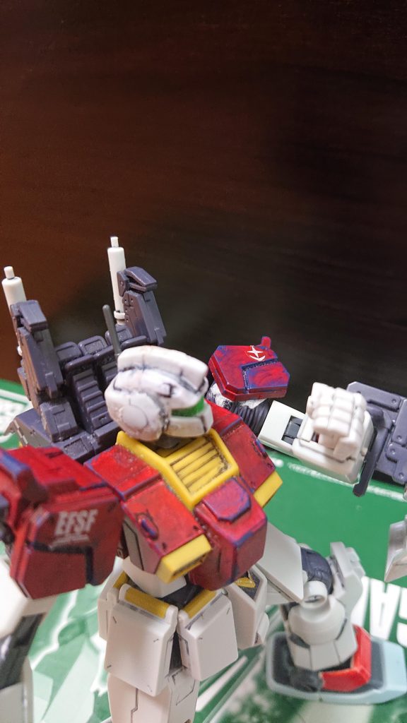 頭部
ジム改のものをベースに設計されており、センサー類を強化したものです。