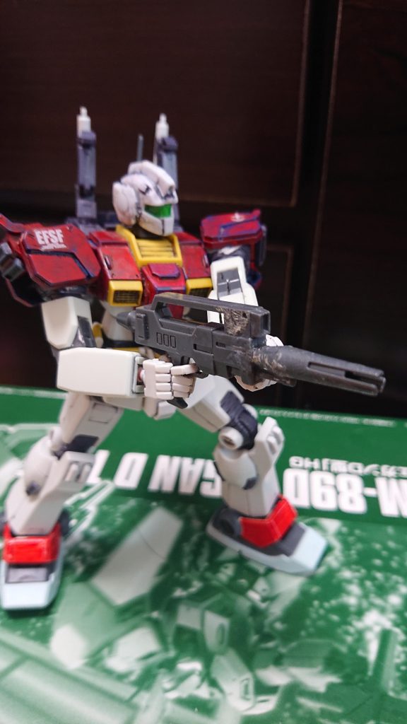 オビヒロ基地クーデター軍仕様
ビーム・ライフルはジム2のものを装備しています。