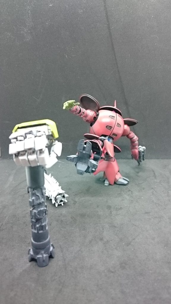 またその股ぐらにロケットパンチ！