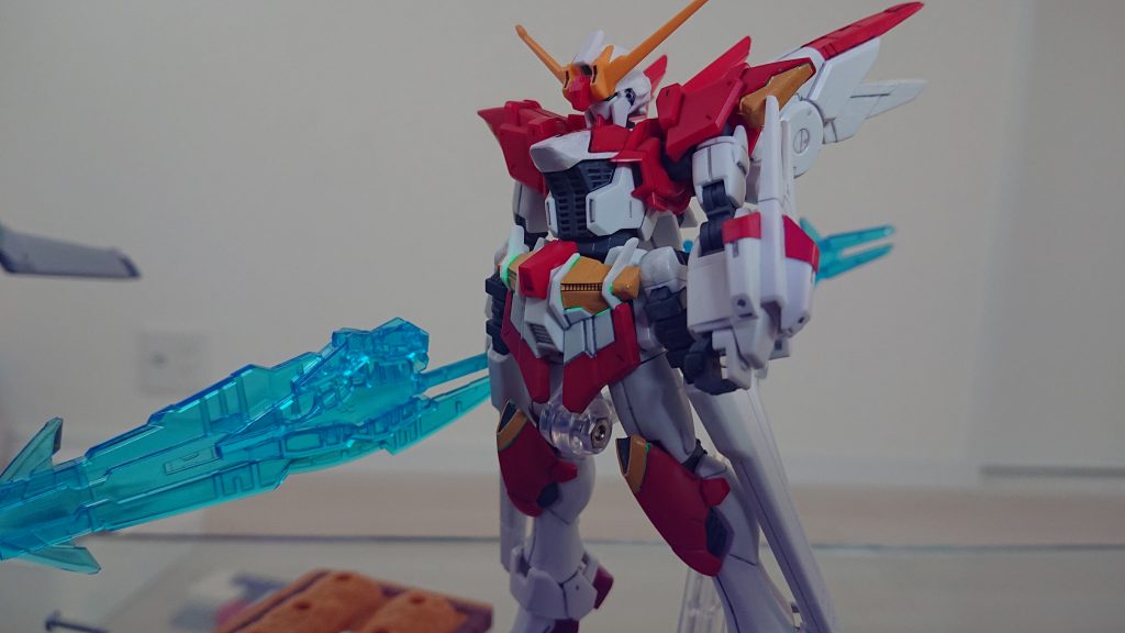 一部ブラックライトで光ります。見えにくいですが。