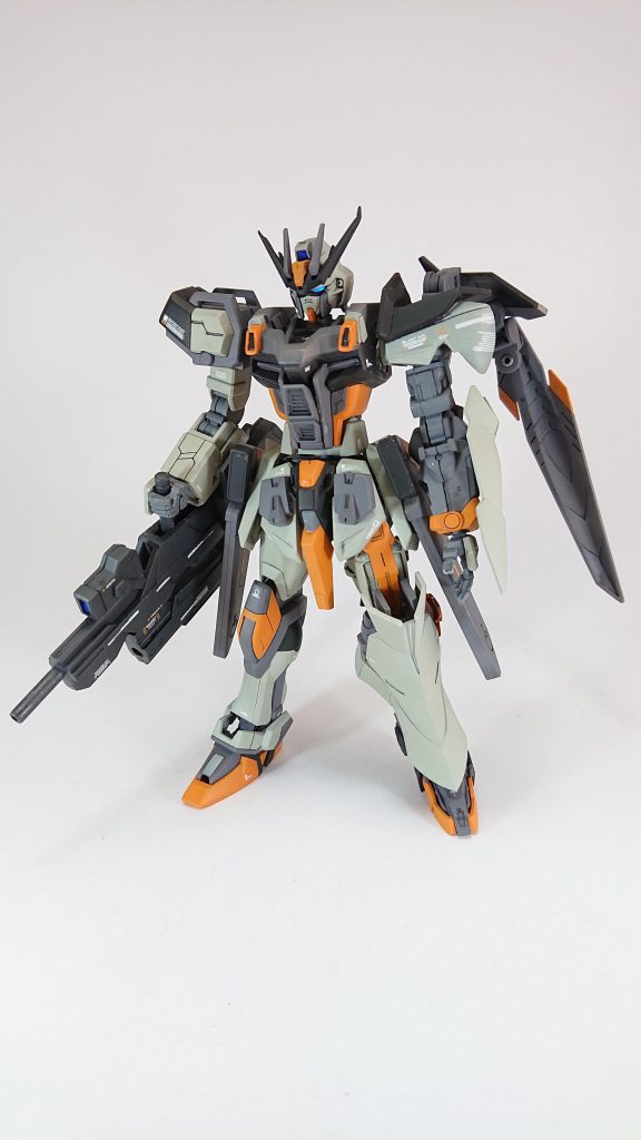 タクティカルアームズとノーネイムライフルをパージした状態
シンプルで一番好きな状態です(^^)