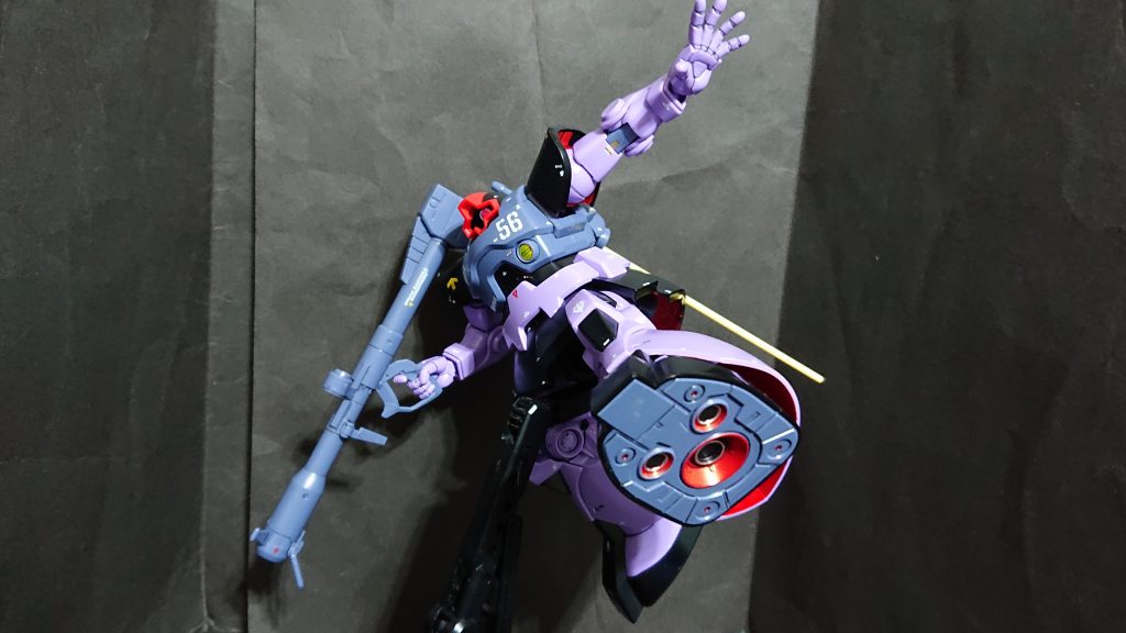 キック!格闘も何のその!