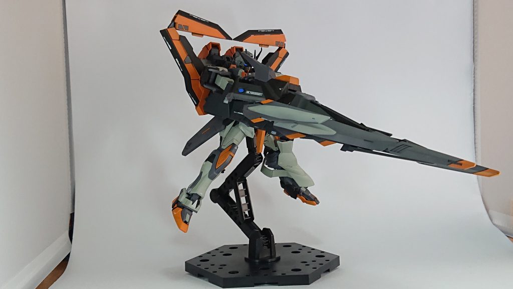 フルバースト
メガランチャーにノーネイムライフルをドッキングさせて火力を上げています。