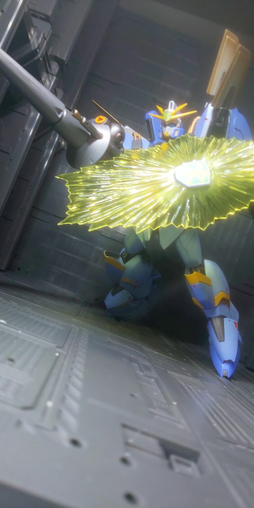 コロニー内でのビームシールド展開