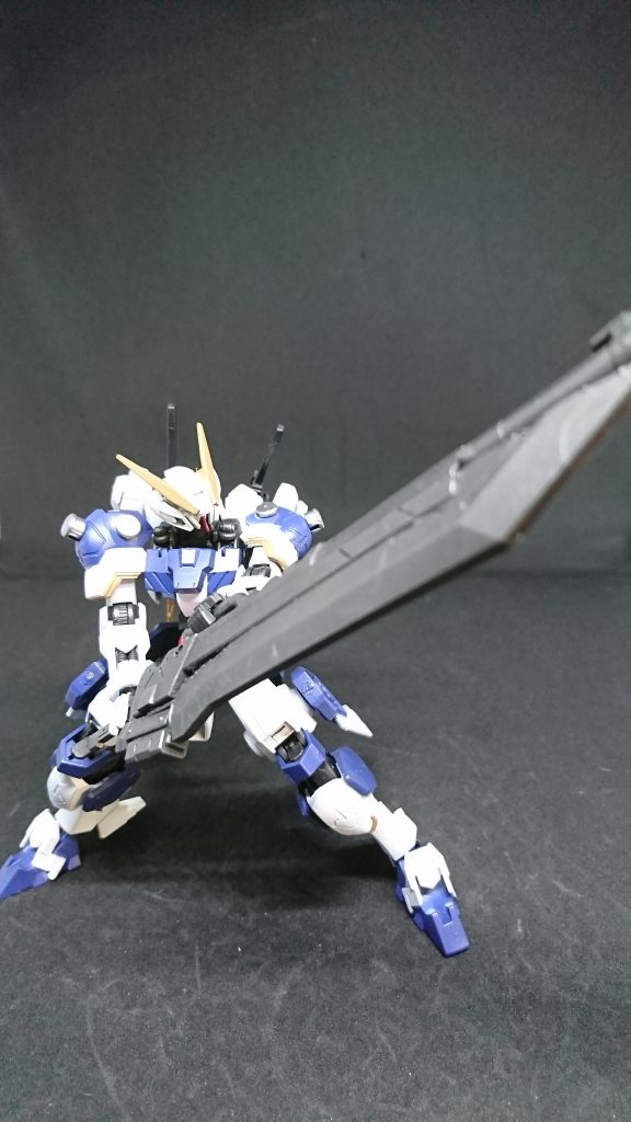ガンダム・ベルゼビュート–5枚目/制作者:カルシウムボンバー