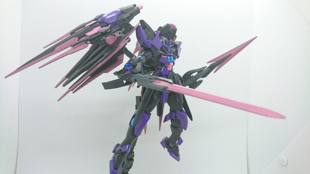 カラーリングモデルはテイルズオブベルセリアの喰魔テレサ。
肌色の塗装をせず、紫を加えたことで印象が変わってしまった。