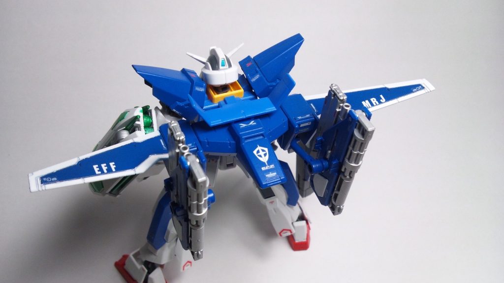 マルチバレットウィング
多彩な銃火器を展開するバレットを装備したウィングユニット