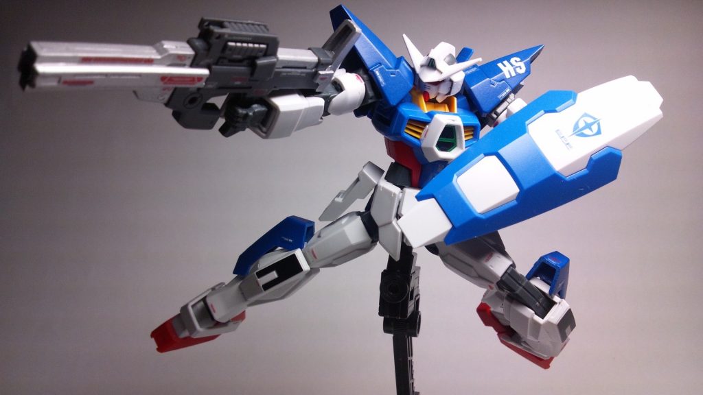 ストッズライフル
STODS(Sharp Thin-Orbital Discharge System)
ドッズピストルにストッズバレルを装着することで通常のビームより鋭く細く形成することができ
更なる貫通力と弾速、射撃精度、連射性もアップさせている。
ドッズライフルとはまた違ったタイプの高威力ビームライフル