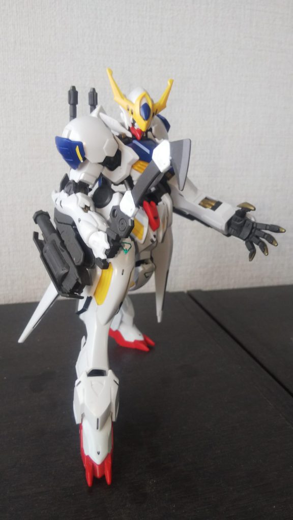 右側は戦況によって装備を変更出来るようになっています