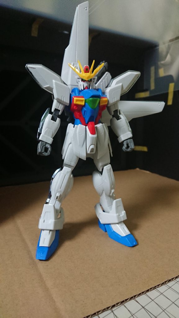 塗装前の立ち姿。