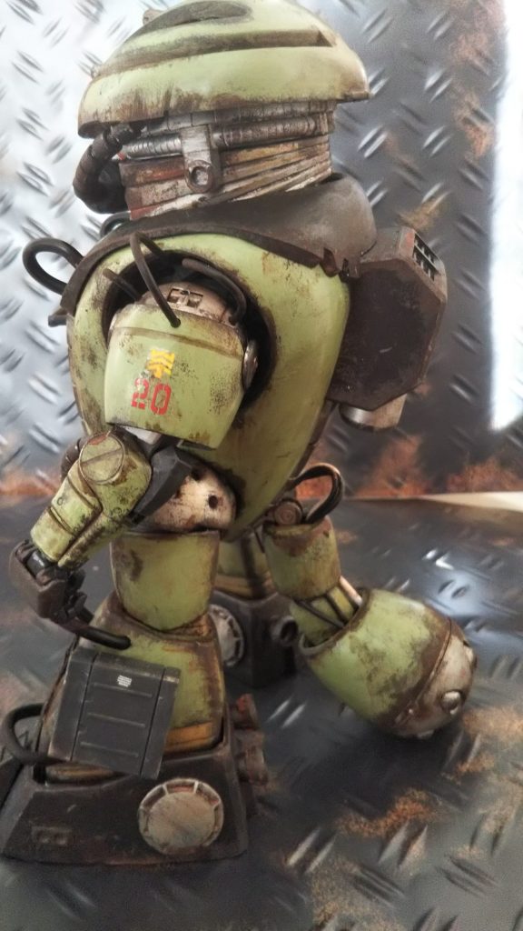 ザク2.0の腕を
真鍮線使って接続。