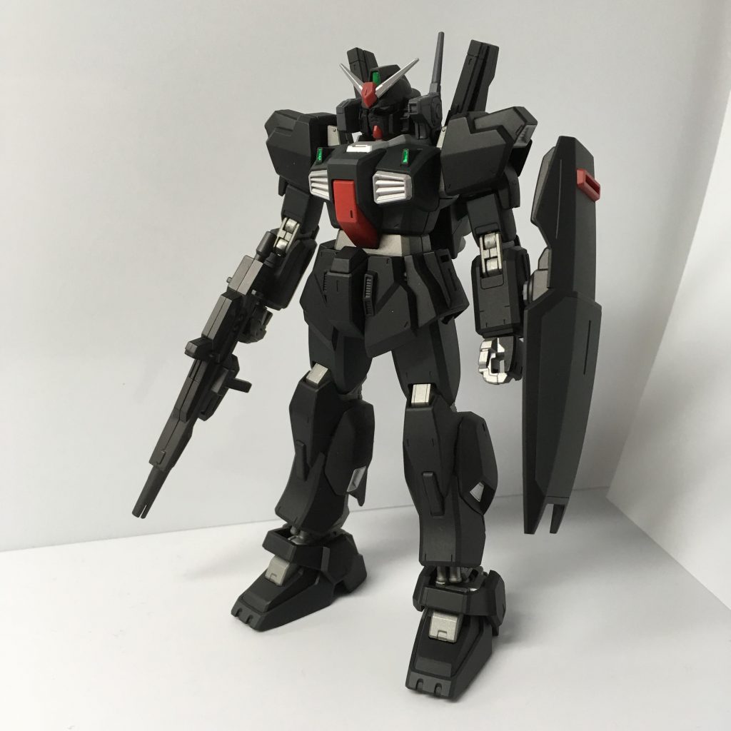 漆黒のガンダム–2枚目/制作者：ﾎｯﾎｩ