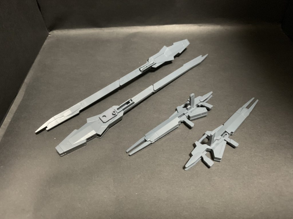 GNツインバスターランチャーは4つの射撃武装に分離可能で取り回しの面でも困らないように調整されている。