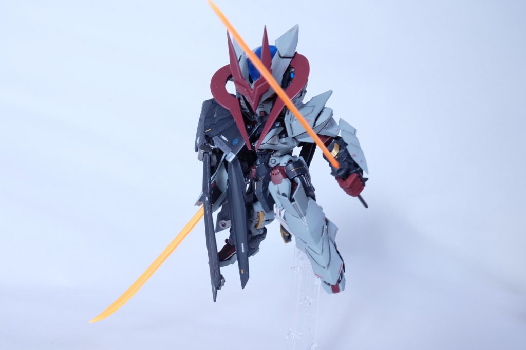 やっぱり刀が似合いますね!