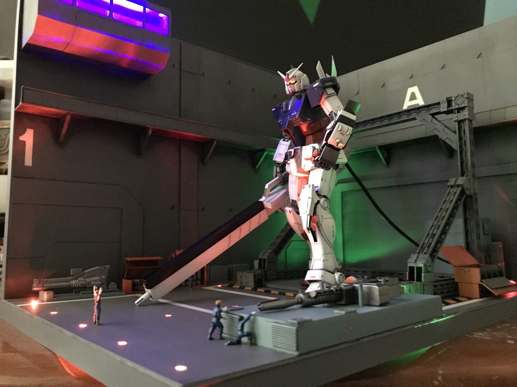 『起動』–9枚目/制作者：ヤマクロス