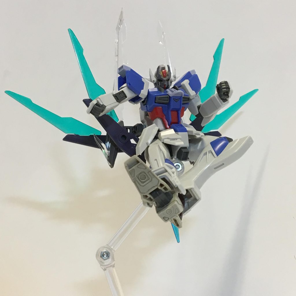 トランジェントの背中パーツを採用してミキシング、頭部だけでは物足りなかった感が無事に解消されました。