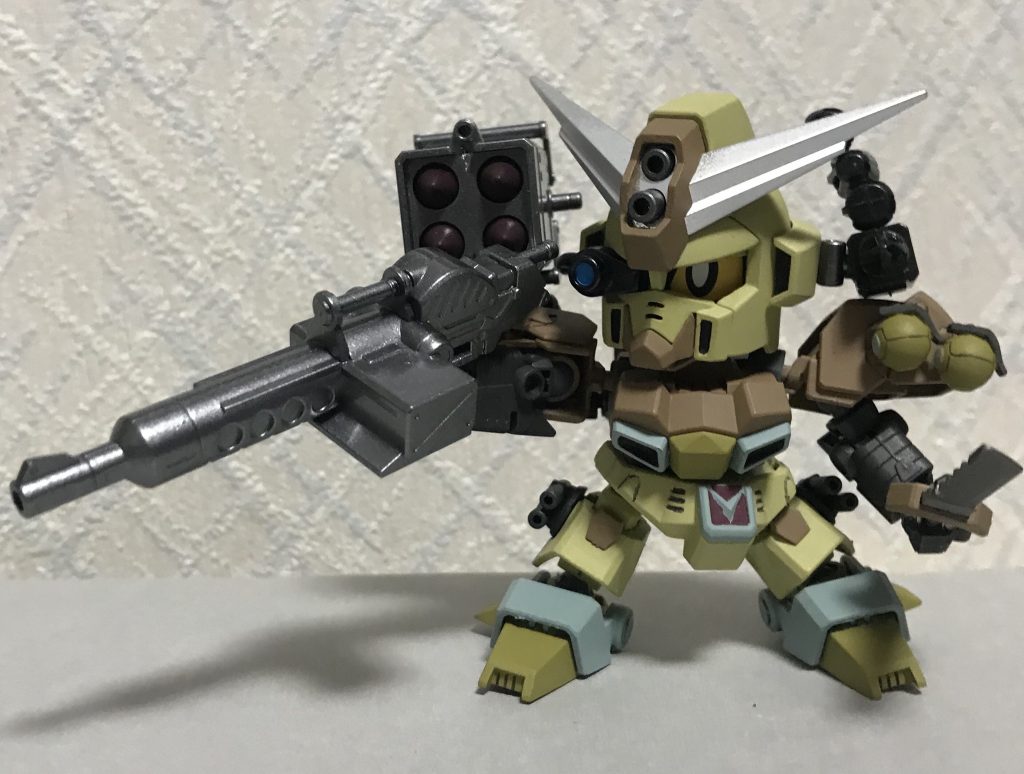 武器類はナイフ以外光沢仕上げです